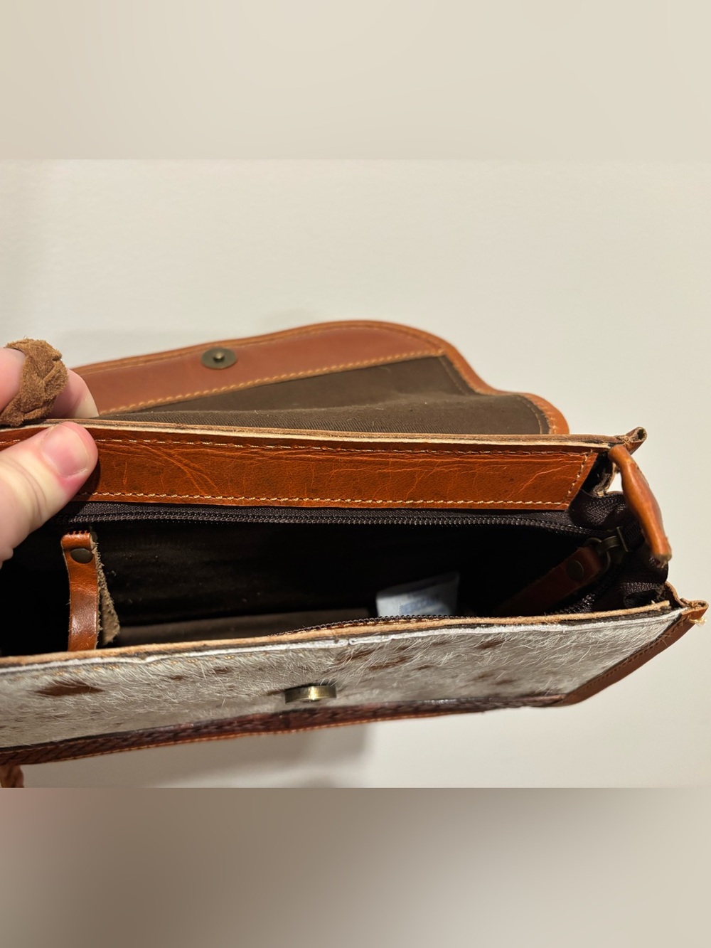 Western Linens Handcrafted Leather and Cow Hide Purse - Picture 5 of 7
